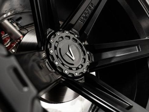 Used 2025 Jeep Gladiator Sport image 17