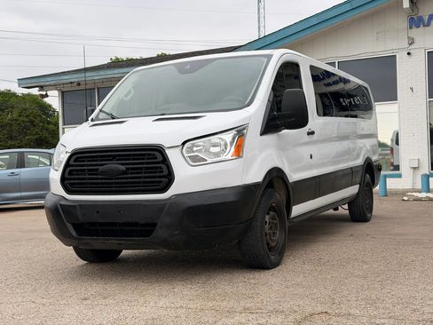 Used 2019 Ford Transit 350 XLT RWD image 7