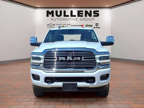 Used 2024 RAM 2500 Laramie AWD/4WD image 2