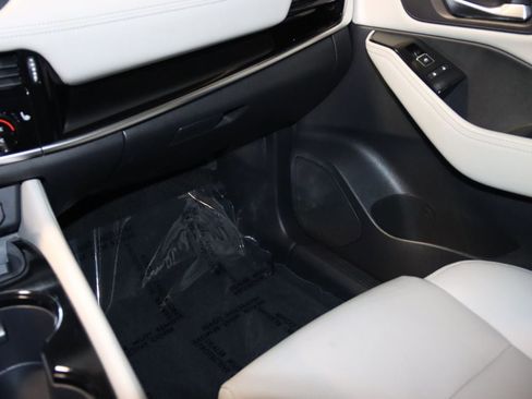 Used 2023 Nissan Rogue SL image 44