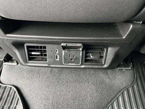 Used 2025 Chevrolet Silverado 1500 LT AWD/4WD image 15