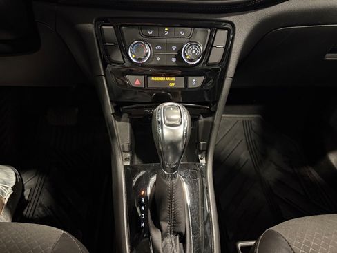 Used 2018 Buick Encore FWD image 33