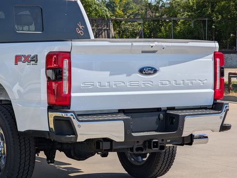 New 2026 Ford F250 Lariat w/ Lariat Premium Package image 6