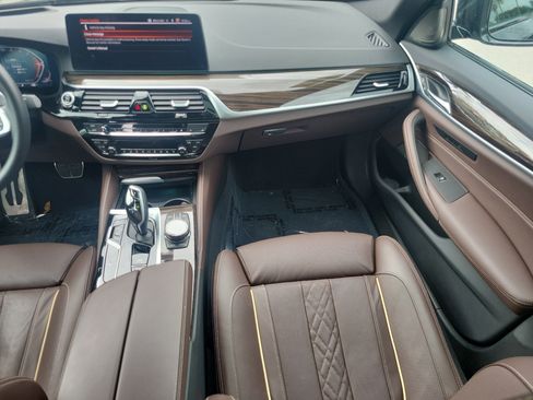 Used 2023 BMW 540i xDrive w/ Executive Package AWD/4WD image 16