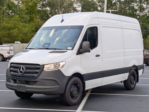 New 2025 Mercedes-Benz Sprinter 2500 image 5