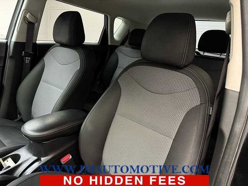 Used 2019 Kia Soul + image 13