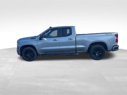 Used 2025 Chevrolet Silverado 1500 RST image 2
