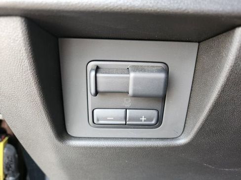 Used 2024 Chevrolet Colorado Z71 w/ Z71 Convenience Package 2 image 38