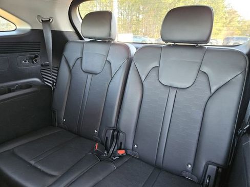 Used 2024 Kia Sorento S image 28