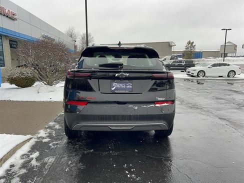 Used 2023 Chevrolet Bolt EUV Premier w/ Sun & Sound Package image 6