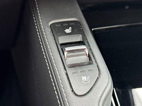 Used 2022 Kia Telluride EX w/ EX Premium Package AWD/4WD image 20