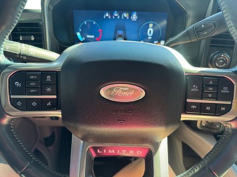 Used 2024 Ford F250 Limited image 18