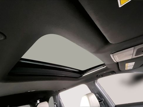 Used 2023 Honda CR-V Sport Touring image 27