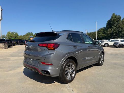 Used 2021 Buick Encore GX Select w/ Sport Touring Package FWD image 4