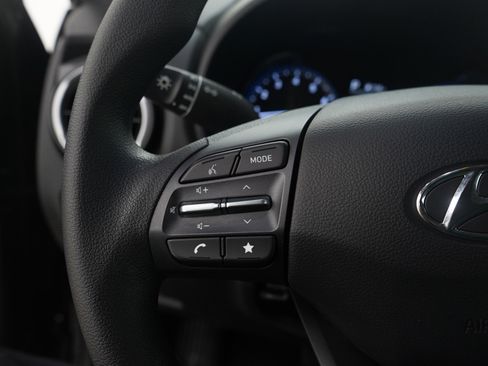 Used 2023 Hyundai Kona SEL w/ Winter Weather Package image 25