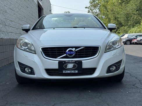 Used 2012 Volvo C70 T5 w/ Climate Pkg FWD image 10