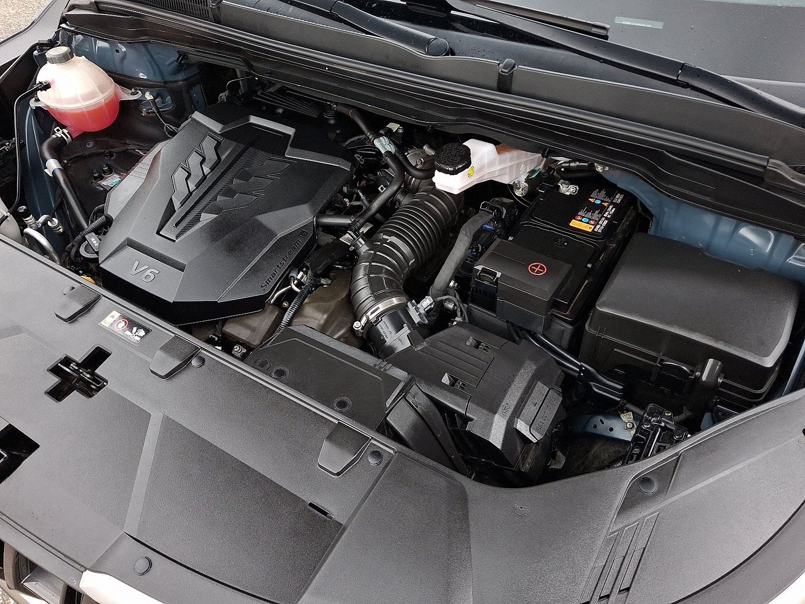 Used 2024 Kia Carnival EX FWD image 28