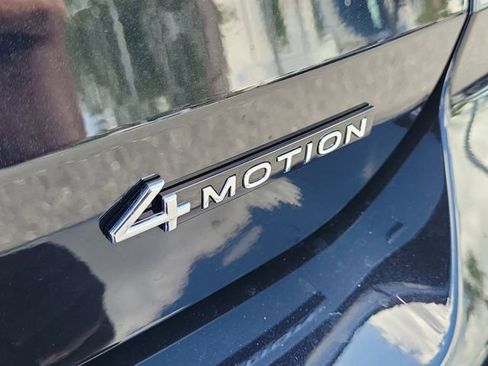 New 2026 Volkswagen Taos SE AWD/4WD image 7