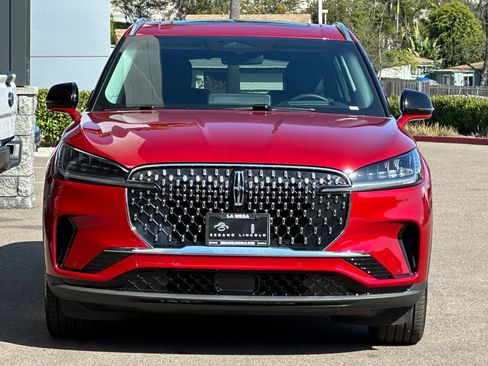 New 2025 Lincoln Aviator Reserve w/ Luxury Package image 8