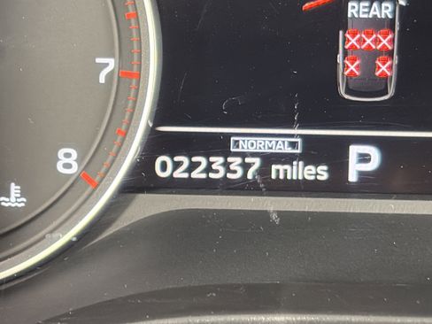 Used 2025 Mitsubishi Outlander SE AWD/4WD image 5