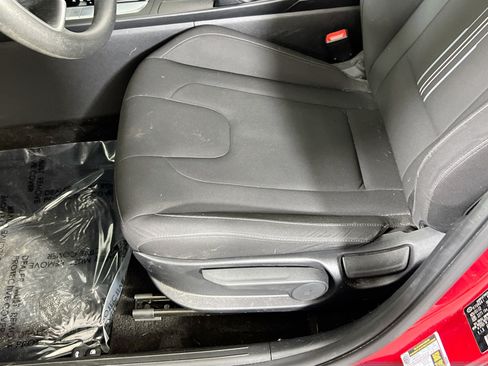 Used 2023 Hyundai Elantra SEL w/ Cargo Package FWD image 18