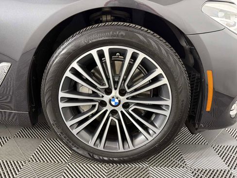Used 2019 BMW 530i w/ Convenience Package image 10