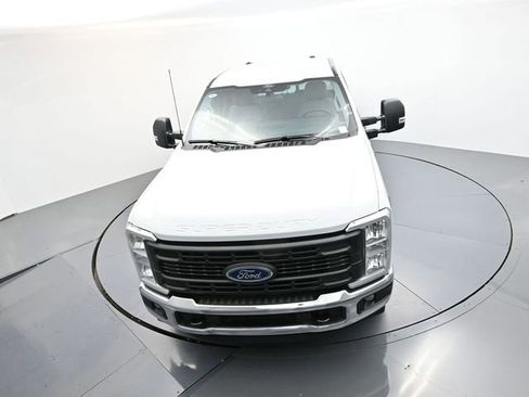 New 2026 Ford F350 XL w/ XL Chrome Package RWD image 19