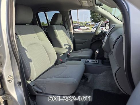 Used 2018 Nissan Frontier SV RWD image 19
