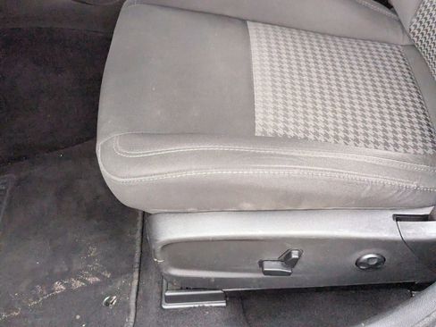 Used 2019 Dodge Charger GT w/ Blacktop Package image 17