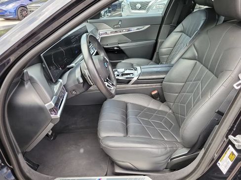 Used 2025 BMW 740i RWD image 20
