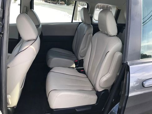 Used 2015 MAZDA MAZDA5 Grand Touring image 3