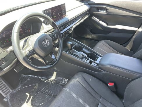 Used 2023 Honda Accord Sport image 13