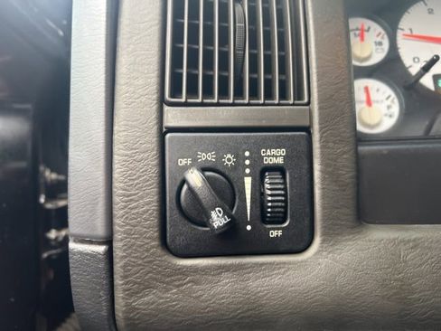 Used 2003 Dodge Ram 3500 Truck SLT image 6