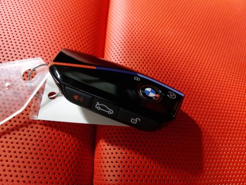 New 2026 BMW M5 w/ Carbon Package image 37