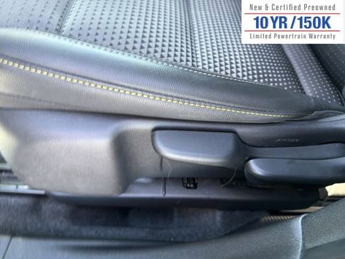 Used 2024 Chevrolet Trax LT w/ LT Convenience Package image 17