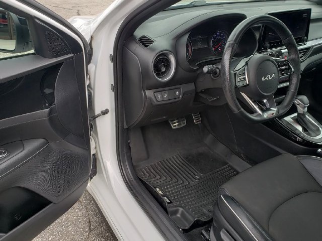 Used 2022 Kia Forte GT-Line FWD image 10