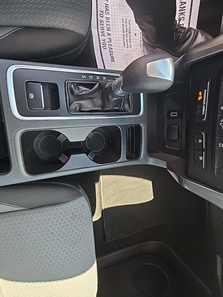 Used 2017 Ford Escape SE AWD/4WD image 11
