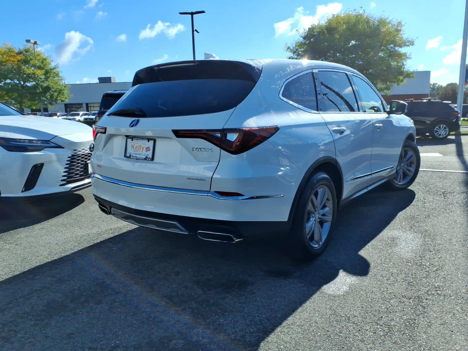 Used 2025 Acura MDX SH-AWD image 4