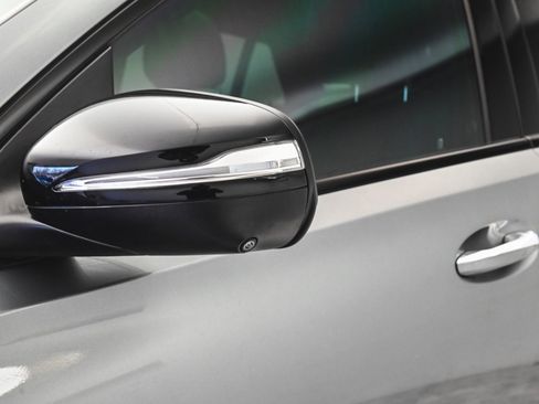 Used 2025 Mercedes-Benz GLE 450 GLE 450 w/ Night Package image 44