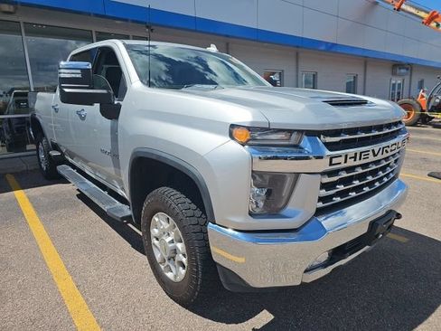 Used 2023 Chevrolet Silverado 2500 LTZ AWD/4WD image 3