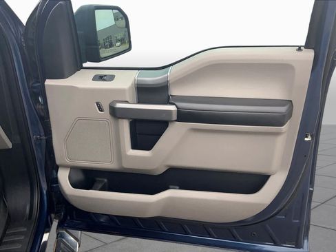 Used 2015 Ford F150 XLT w/ Equipment Group 302A Luxury AWD/4WD image 23