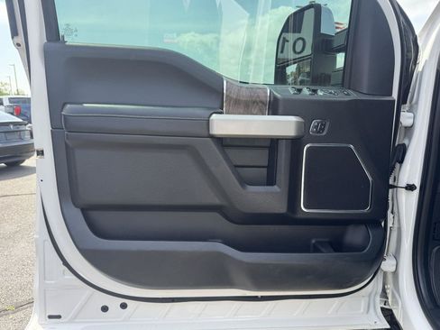 Used 2017 Ford F350 Lariat w/ Lariat Ultimate Package AWD/4WD image 13