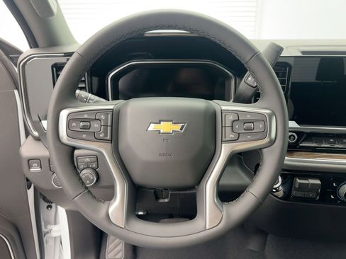 New 2026 Chevrolet Silverado 1500 LT image 16