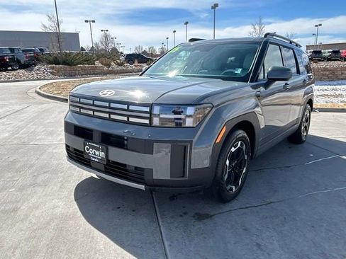 Used 2025 Hyundai Santa Fe SEL image 3