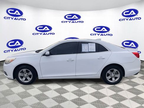 Used 2016 Chevrolet Malibu LT image 6