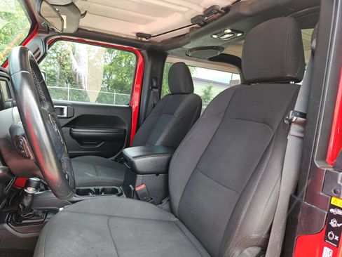 Used 2020 Jeep Wrangler Sport AWD/4WD image 13