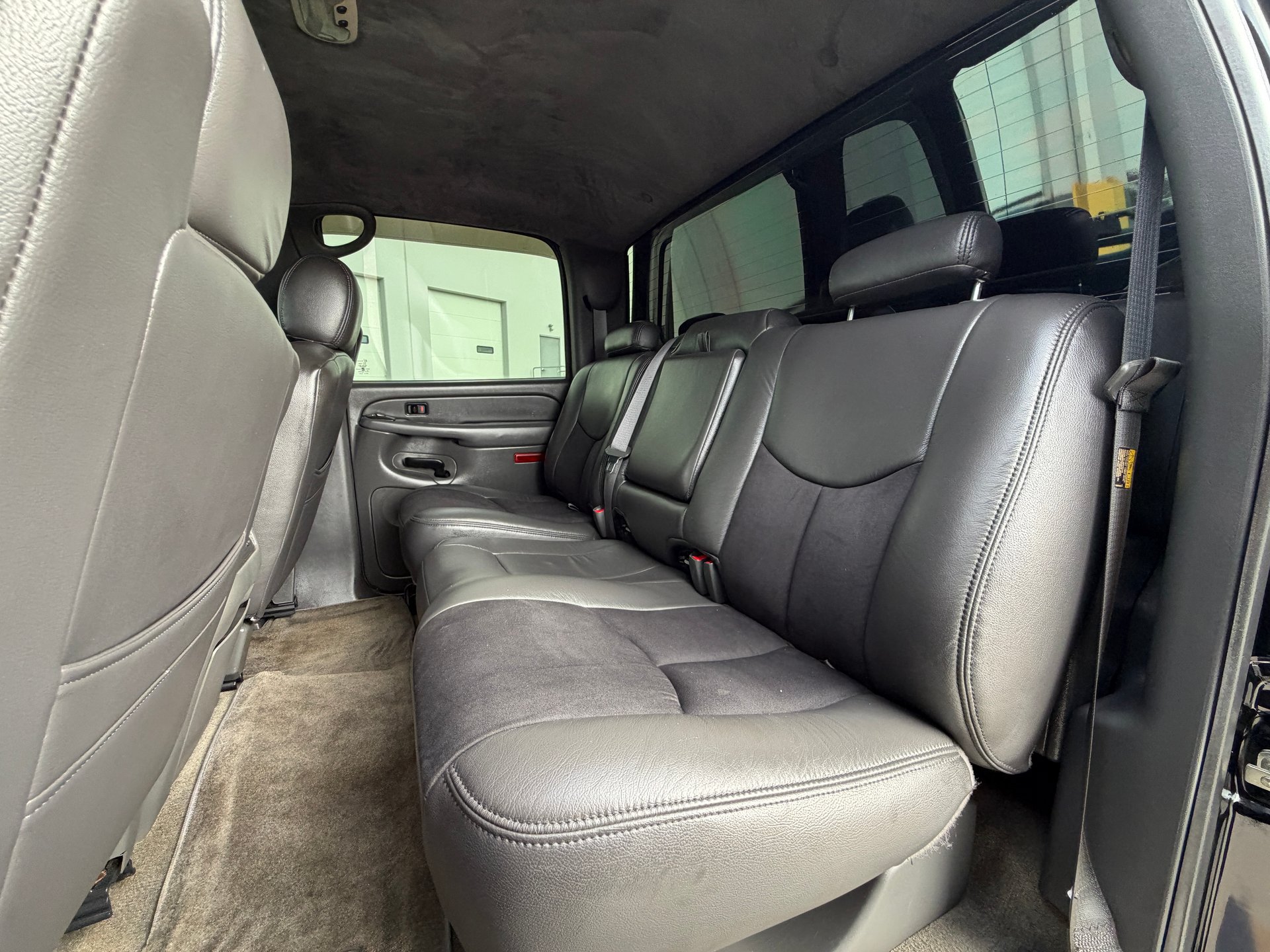 Used 2007 GMC Sierra 3500 SLT w/ Heavy-Duty Power Package AWD/4WD image 30