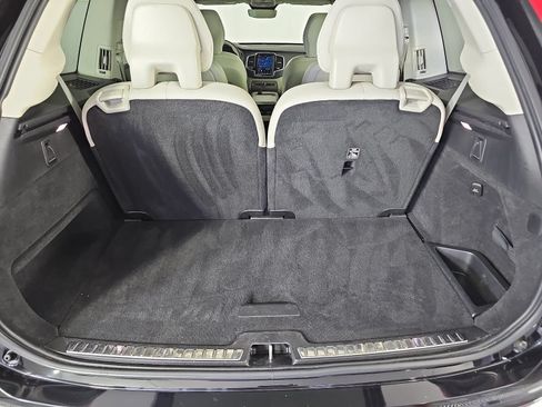 Used 2024 Volvo XC90 B6 Plus AWD/4WD image 12