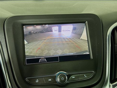Used 2022 Chevrolet Equinox LT w/ Driver Convenience Package FWD image 15