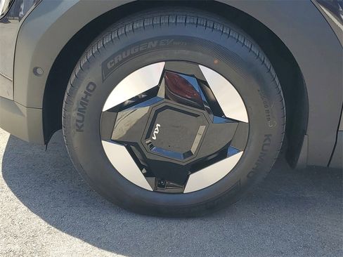 New 2026 Kia EV9 Wind image 33